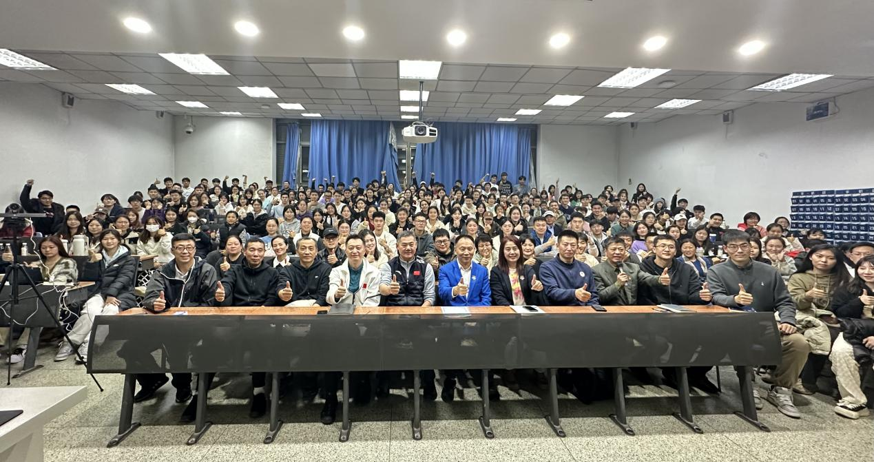 d084c3c719094debb54d25ba989841a8.png d084c3c719094debb54d25ba989841a8.png